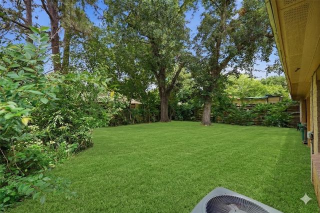 13811 Flagstone Drive, Houston, TX 77041