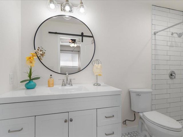 1312 Hyman LN, Austin, TX 78742