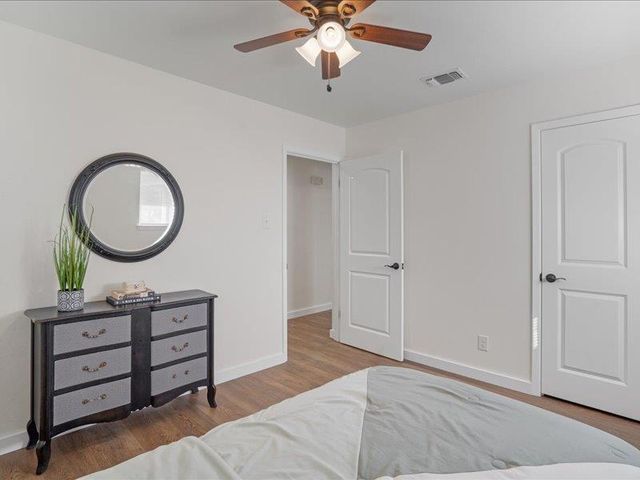 1312 Hyman LN, Austin, TX 78742