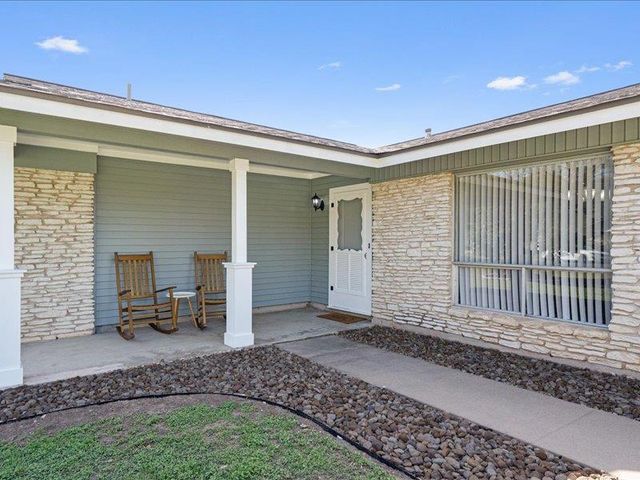 1312 Hyman LN, Austin, TX 78742