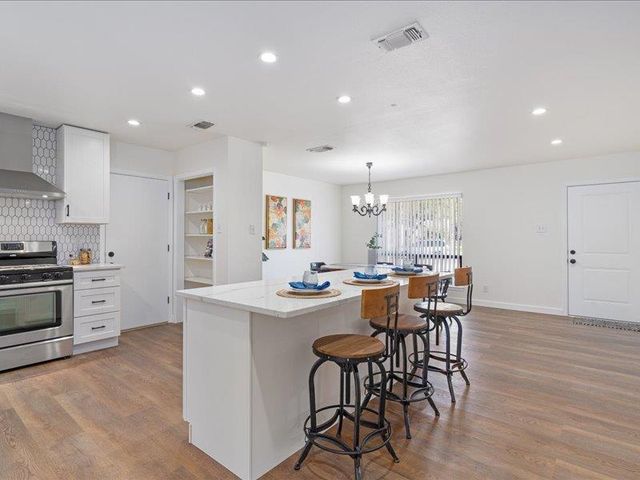 1312 Hyman LN, Austin, TX 78742