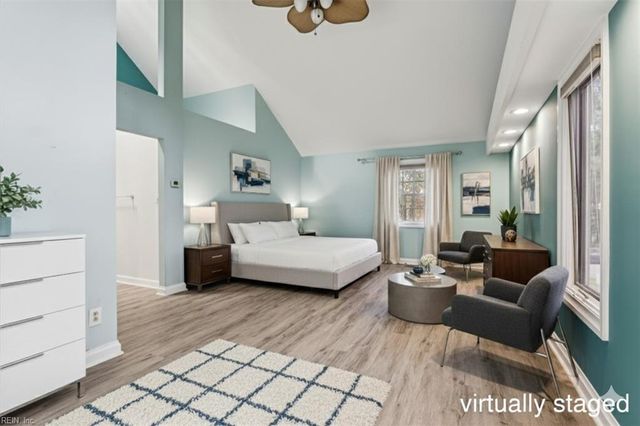 812 Coverdale LN, Virginia Beach, VA 23452
