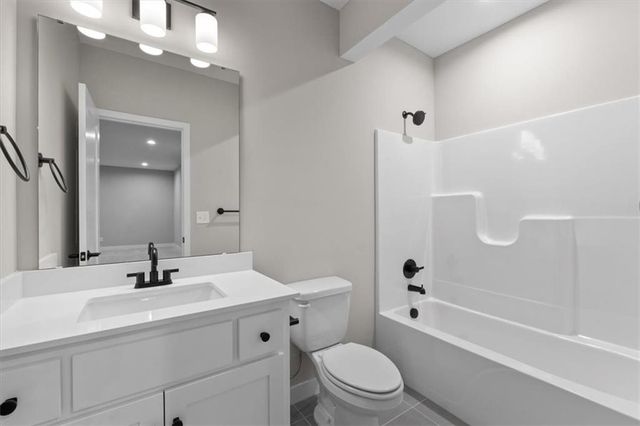 24948 W 94th Place, Lenexa, KS 66227