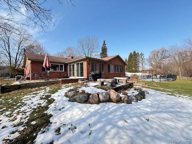 1322 N Monroe Street, Lapeer, MI 48446