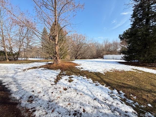 1322 N Monroe Street, Lapeer, MI 48446