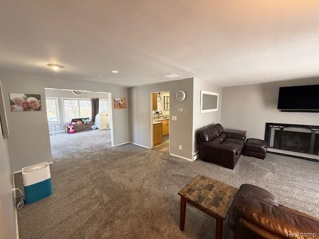 1322 N Monroe Street, Lapeer, MI 48446