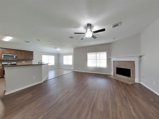 3126 Lake Breeze Lane, Crosby, TX 77532