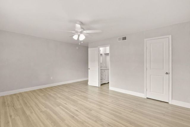 12633 Memorial Drive 177, Houston, TX 77024