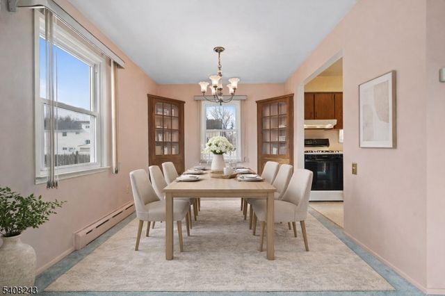 14 Pembrook Dr, Kenilworth Boro, NJ 07033