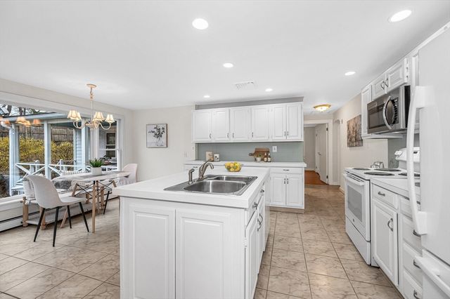 65 Ripley Rd, Medford, MA 02155