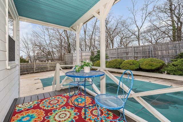 65 Ripley Rd, Medford, MA 02155