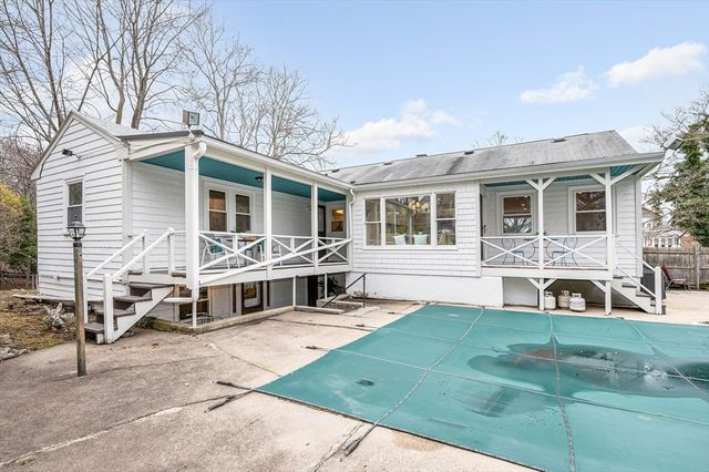 65 Ripley Rd, Medford, MA 02155