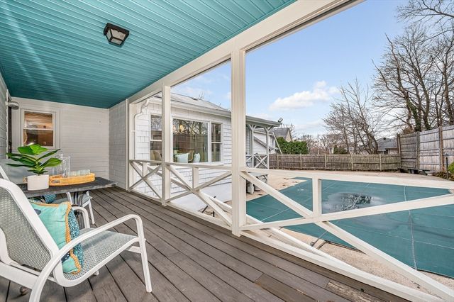 65 Ripley Rd, Medford, MA 02155