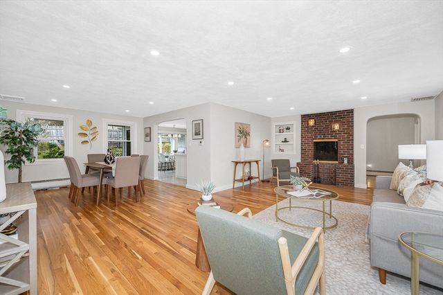65 Ripley Rd, Medford, MA 02155