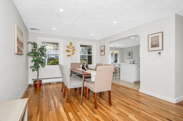 65 Ripley Rd, Medford, MA 02155