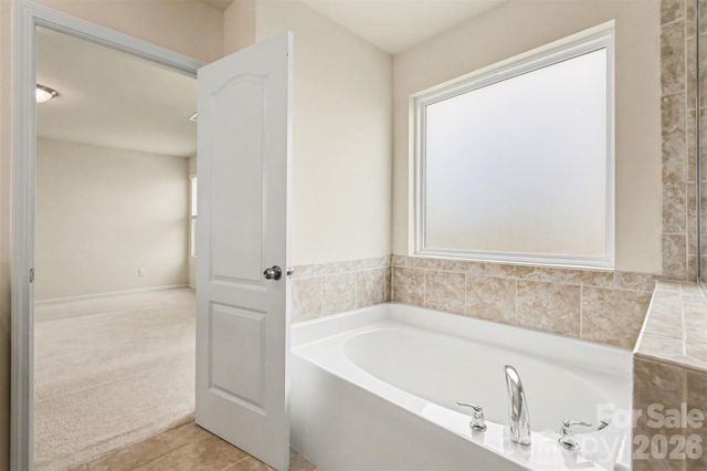 173 Glastonbury Drive, Mooresville, NC 28115