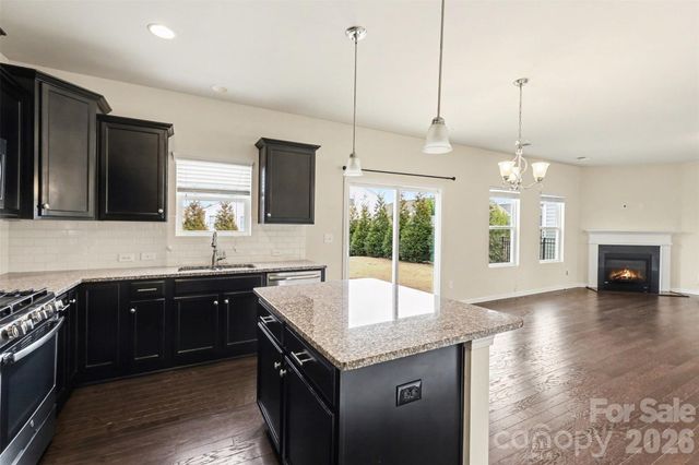 173 Glastonbury Drive, Mooresville, NC 28115