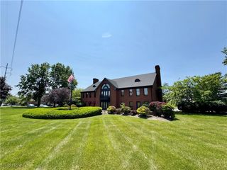 4051 Whipple Avenue NW 110, Canton, OH 44718