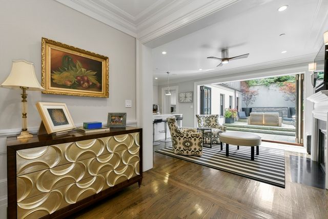75 Hancock St, Boston, MA 02114