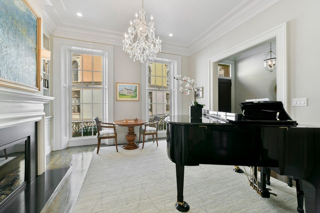 75 Hancock St, Boston, MA 02114