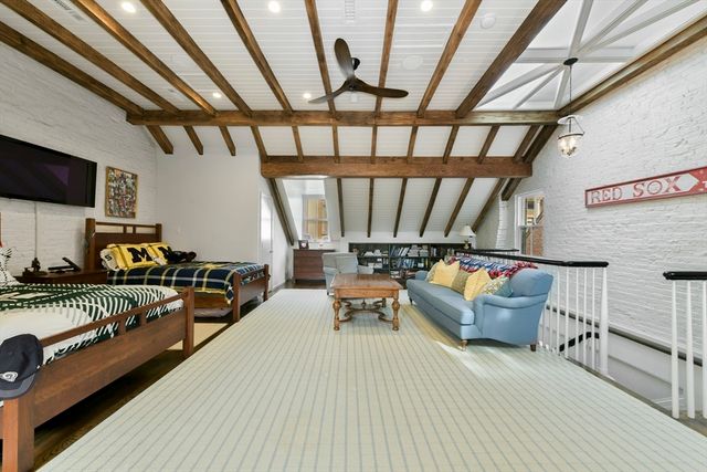 75 Hancock St, Boston, MA 02114