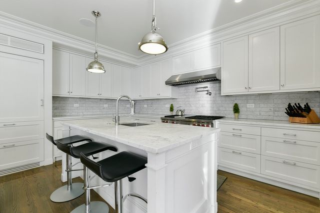 75 Hancock St, Boston, MA 02114