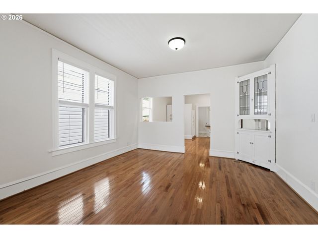 73 Ne HANCOCK St, Portland, OR 97212