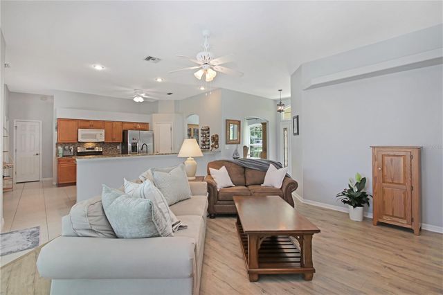 11825 OVERLOOK DRIVE, Clermont, FL 34711