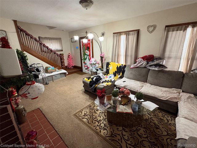 22 Steinbaugh Court, Pontiac, MI 48341