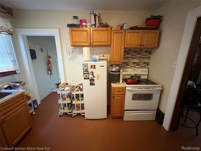 22 Steinbaugh Court, Pontiac, MI 48341