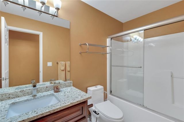 211 Graymist Path, Loganville, GA 30052