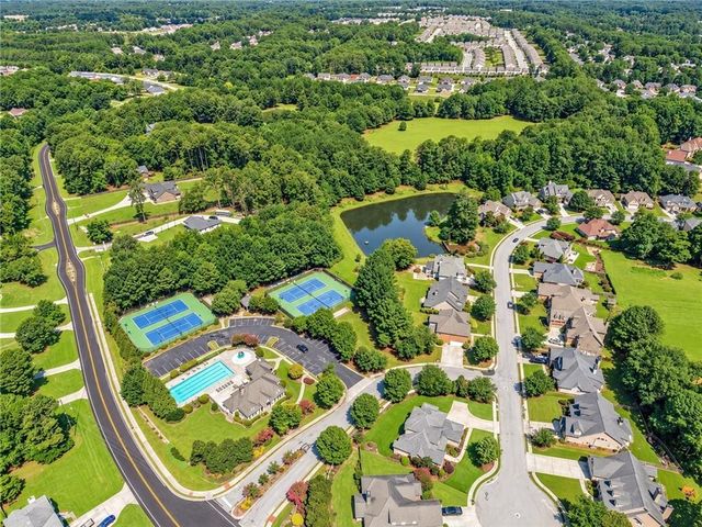 211 Graymist Path, Loganville, GA 30052