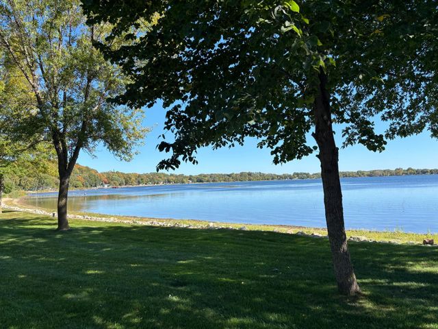 22718 Dunvilla Drive 21, Pelican Rapids, MN 56572