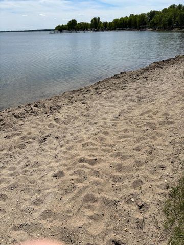 22718 Dunvilla Drive 21, Pelican Rapids, MN 56572