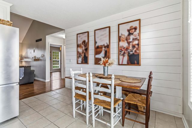 120 Country Drive, Hustonville, KY 40437