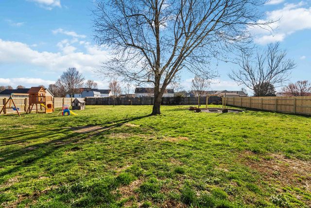 120 Country Drive, Hustonville, KY 40437