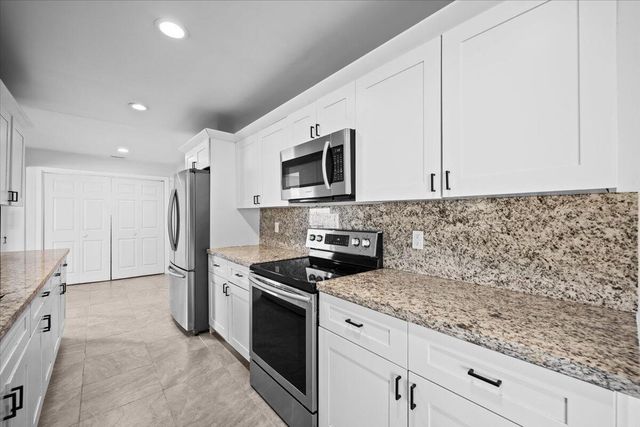 3130 Capri Road, Palm Beach Gardens, FL 33410