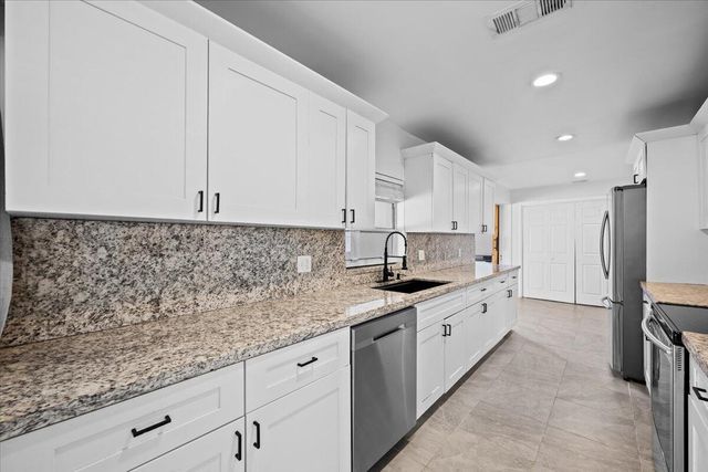 3130 Capri Road, Palm Beach Gardens, FL 33410