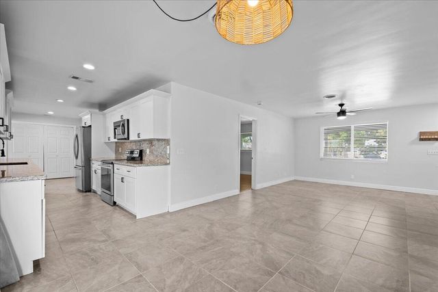 3130 Capri Road, Palm Beach Gardens, FL 33410
