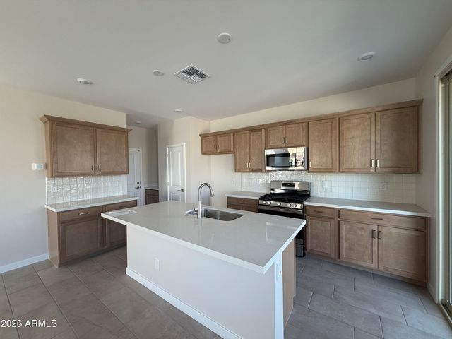 3170 S 180th Avenue, Goodyear, AZ 85338