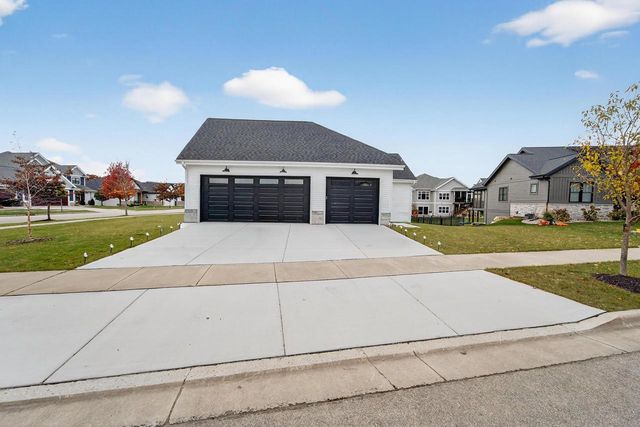 7710 Larkspur Lane, Deforest, WI 53532