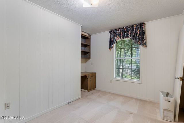11 S Terrapin Hill Road, Brandon, MS 39042