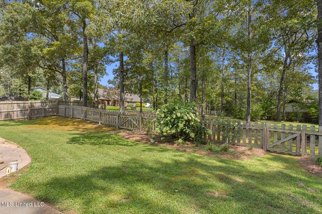 11 S Terrapin Hill Road, Brandon, MS 39042