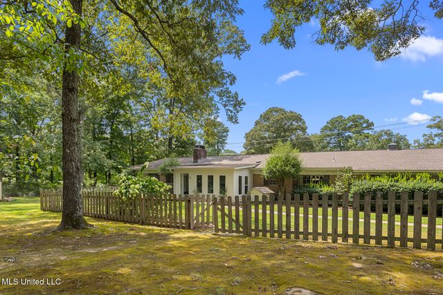 11 S Terrapin Hill Road, Brandon, MS 39042