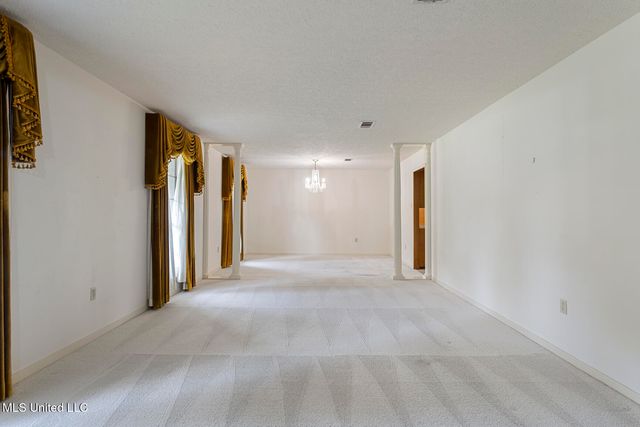 11 S Terrapin Hill Road, Brandon, MS 39042