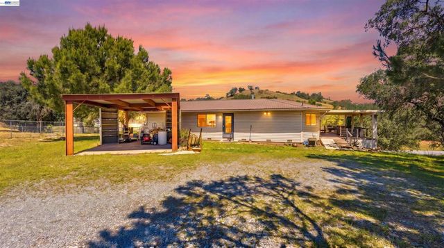 8037 Savage Way, Valley Springs, CA 95252