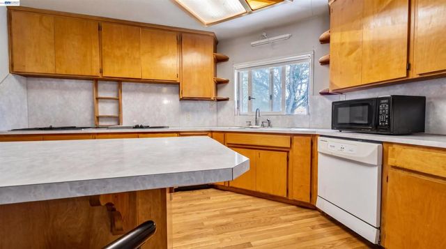 8037 Savage Way, Valley Springs, CA 95252