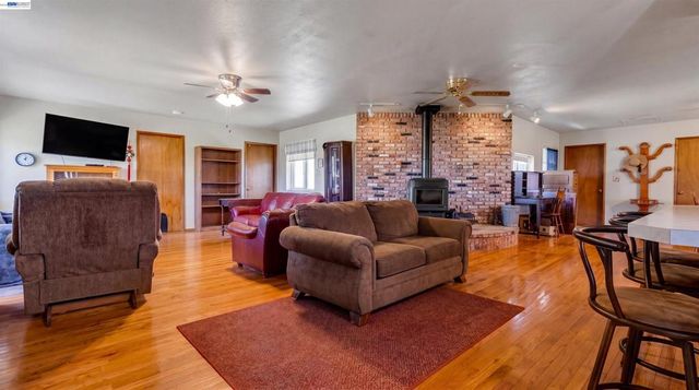 8037 Savage Way, Valley Springs, CA 95252