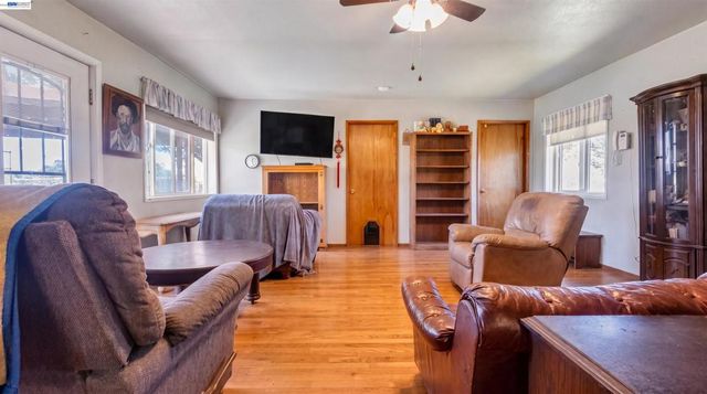 8037 Savage Way, Valley Springs, CA 95252