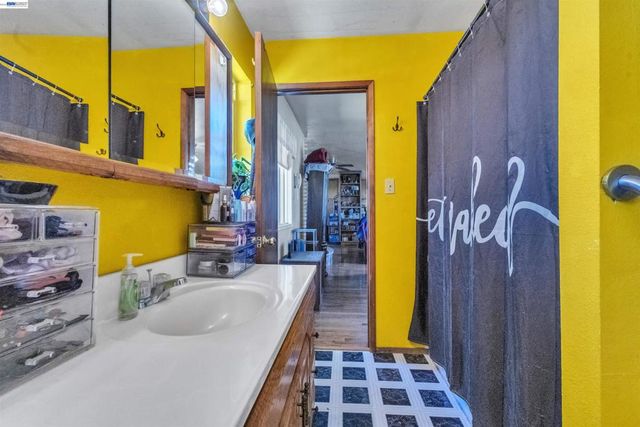 8037 Savage Way, Valley Springs, CA 95252